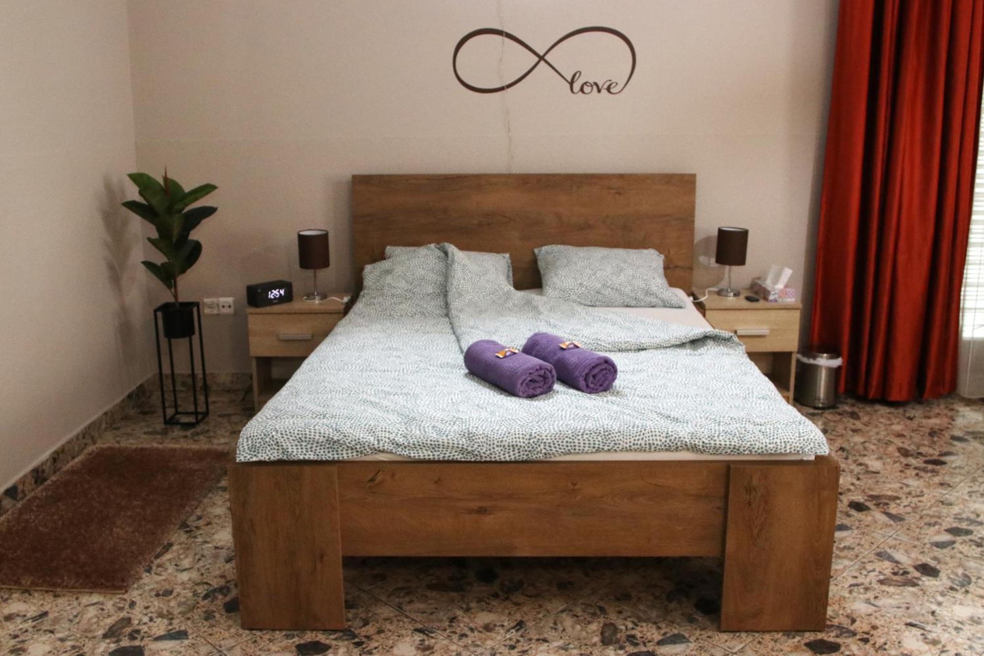Tulipan Apartman Gödöllő Exterior foto